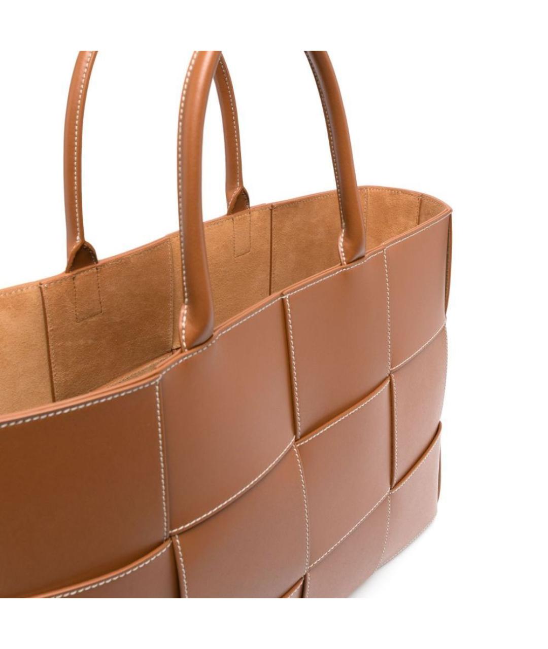 BOTTEGA VENETA Коричневая кожаная сумка тоут, фото 3