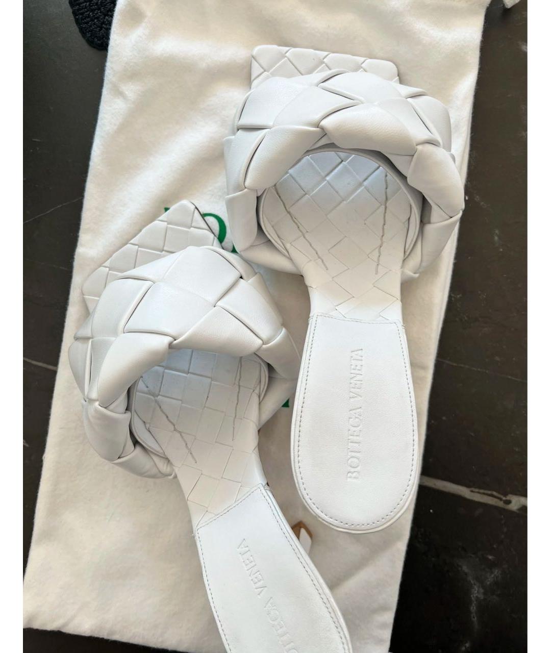 BOTTEGA VENETA Белые кожаные мюли, фото 3