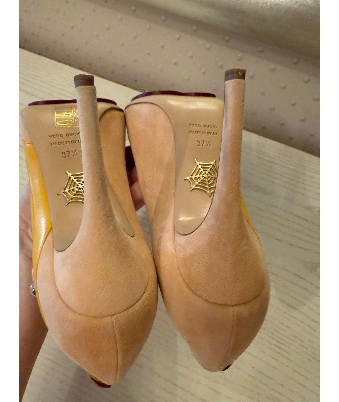 CHARLOTTE OLYMPIA Бежевые кожаные туфли, фото 8