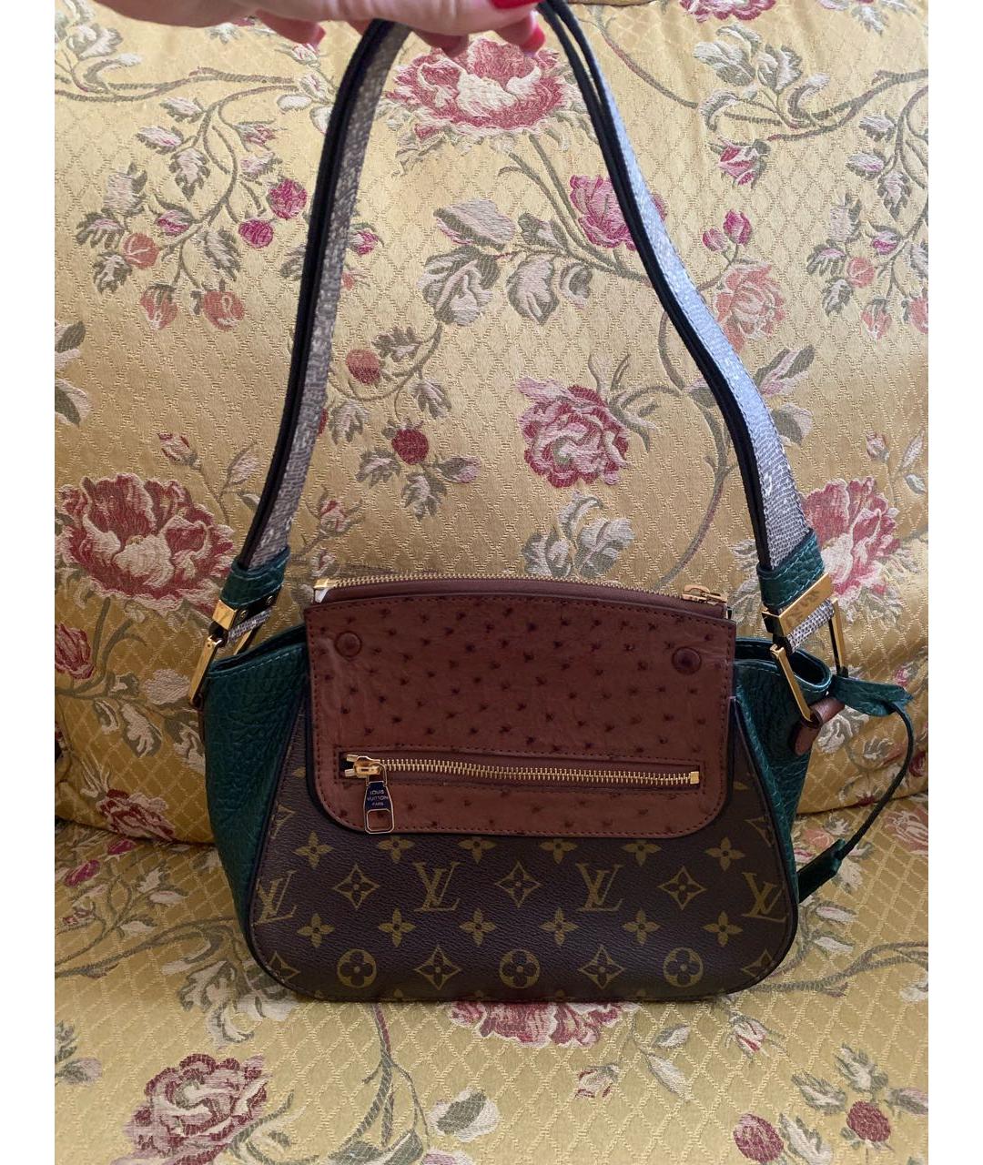 LOUIS VUITTON Коричневая сумка через плечо из экзотической кожи, фото 2