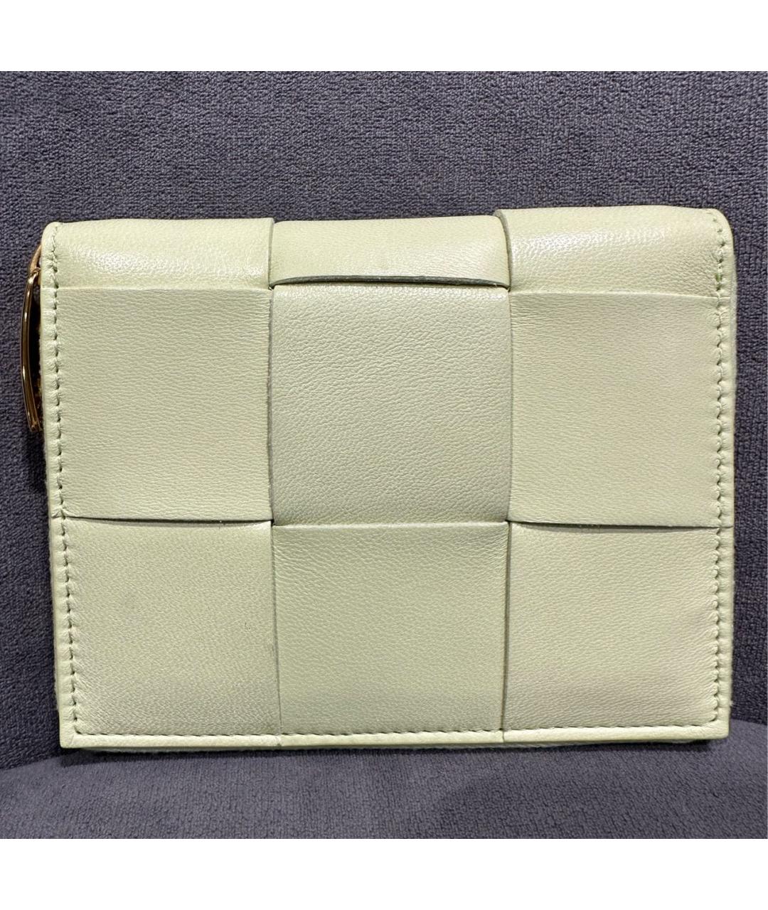 BOTTEGA VENETA Салатовый кожаный кошелек, фото 6