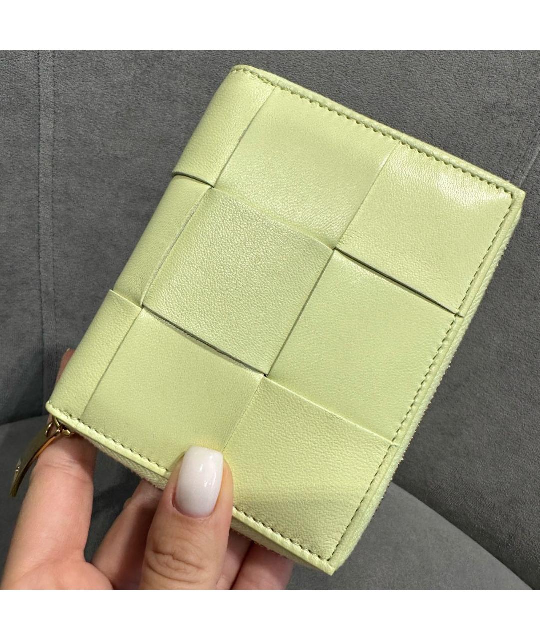 BOTTEGA VENETA Салатовый кожаный кошелек, фото 5