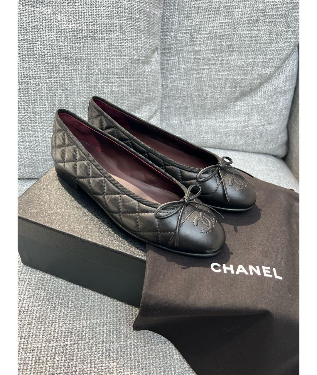 CHANEL Черные кожаные балетки, фото 3