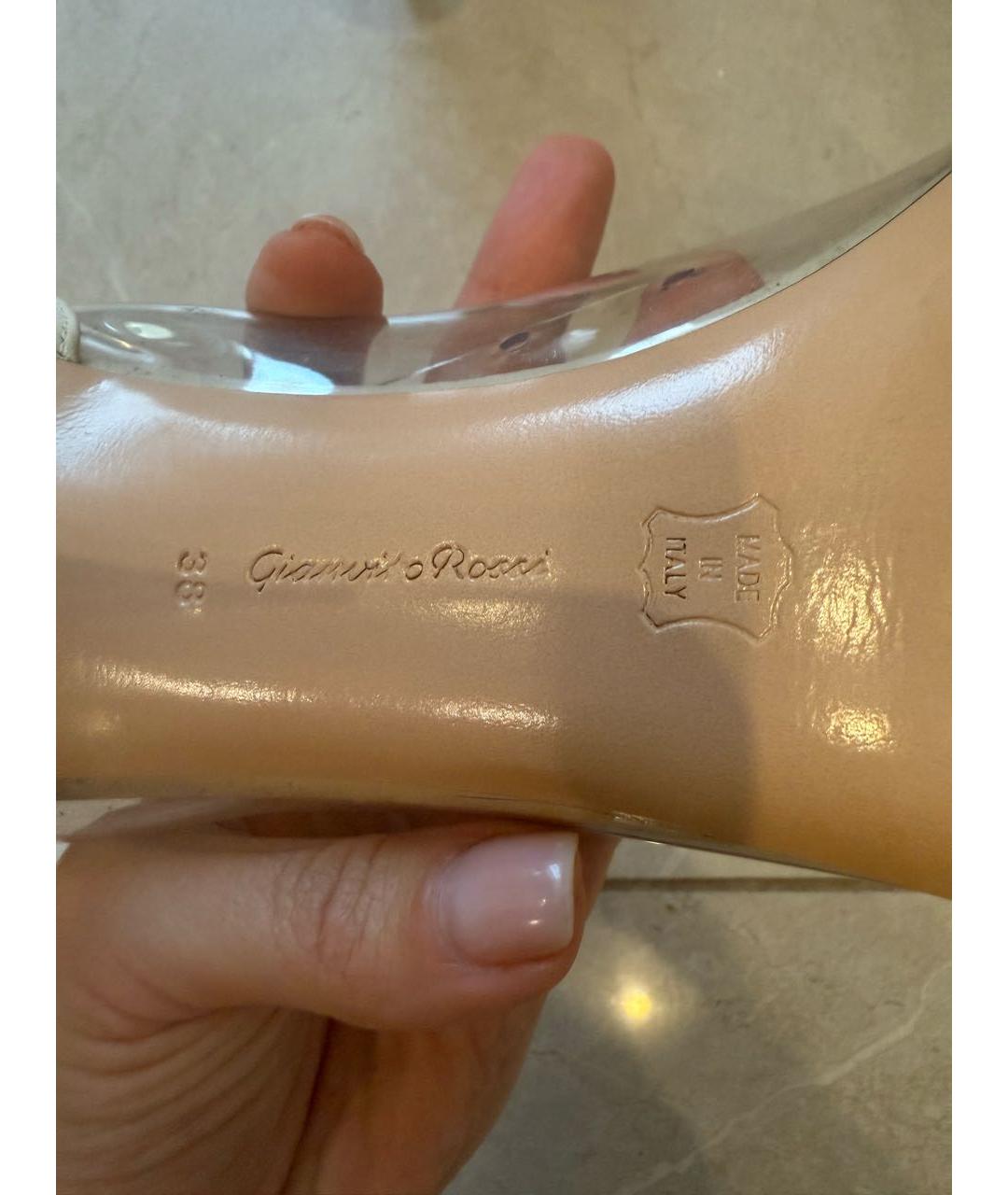GIANVITO ROSSI Бежевые туфли, фото 5