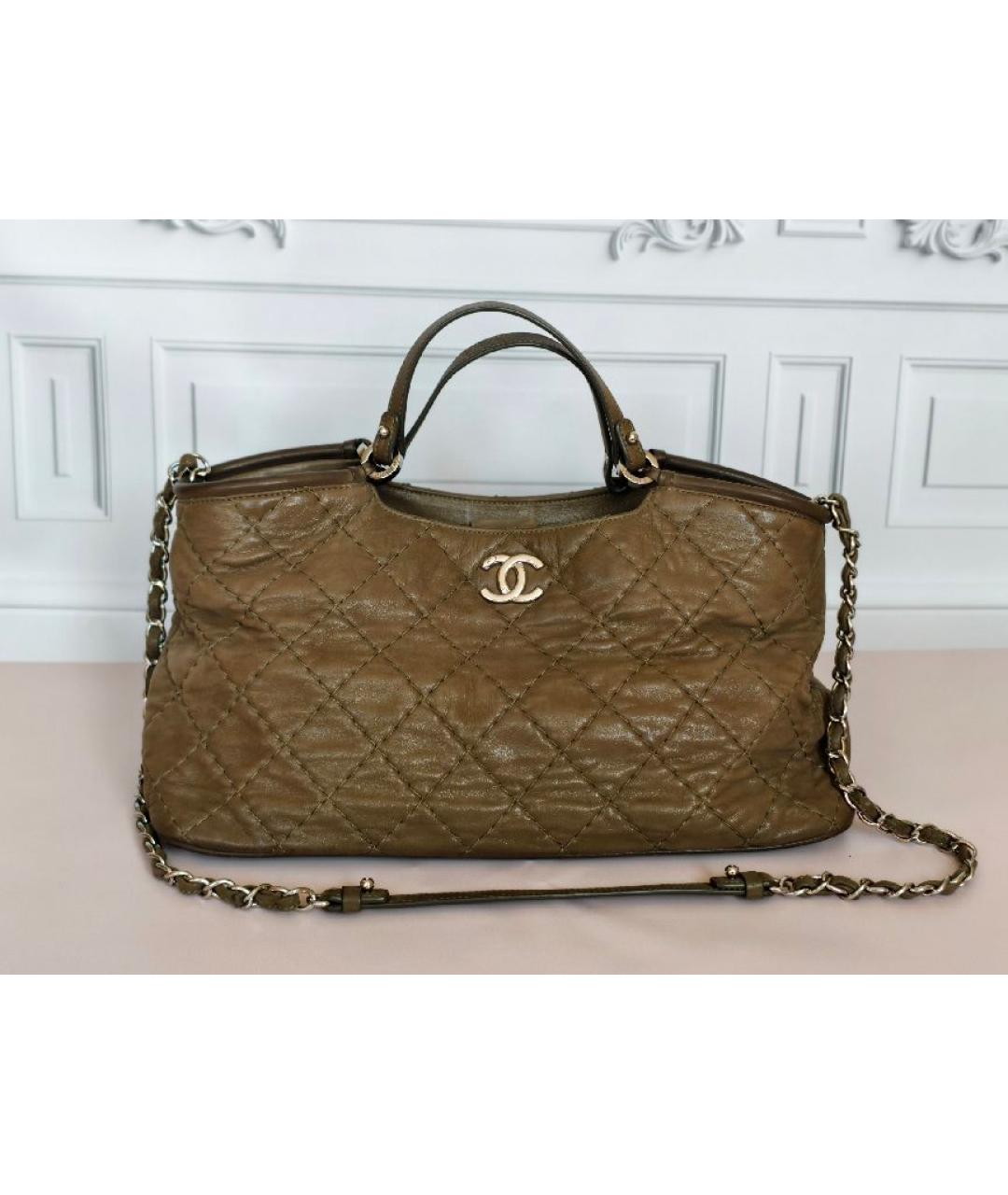 CHANEL Кожаная сумка с короткими ручками, фото 4