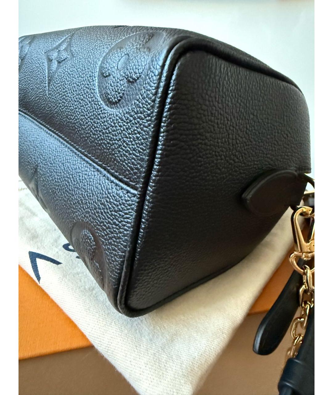 LOUIS VUITTON Черная кожаная сумка через плечо, фото 3