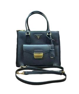 PRADA Сумка через плечо