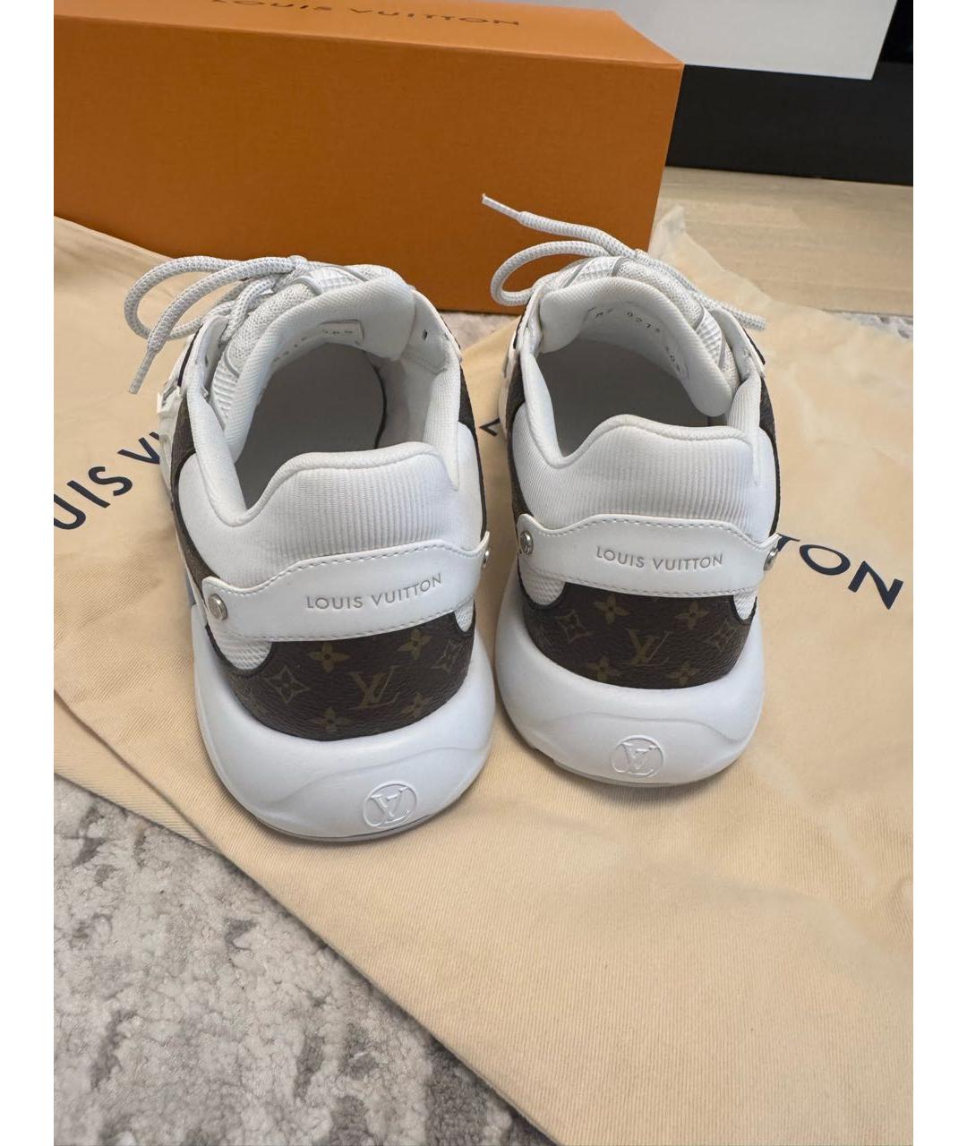 LOUIS VUITTON Белые кожаные кроссовки, фото 4