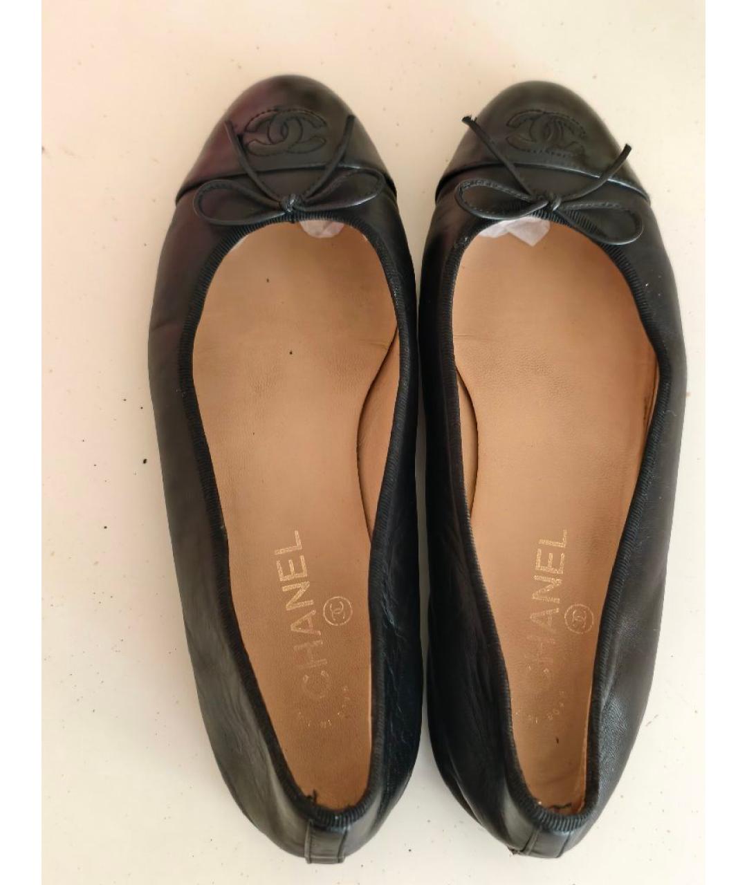 CHANEL Черные кожаные балетки, фото 3