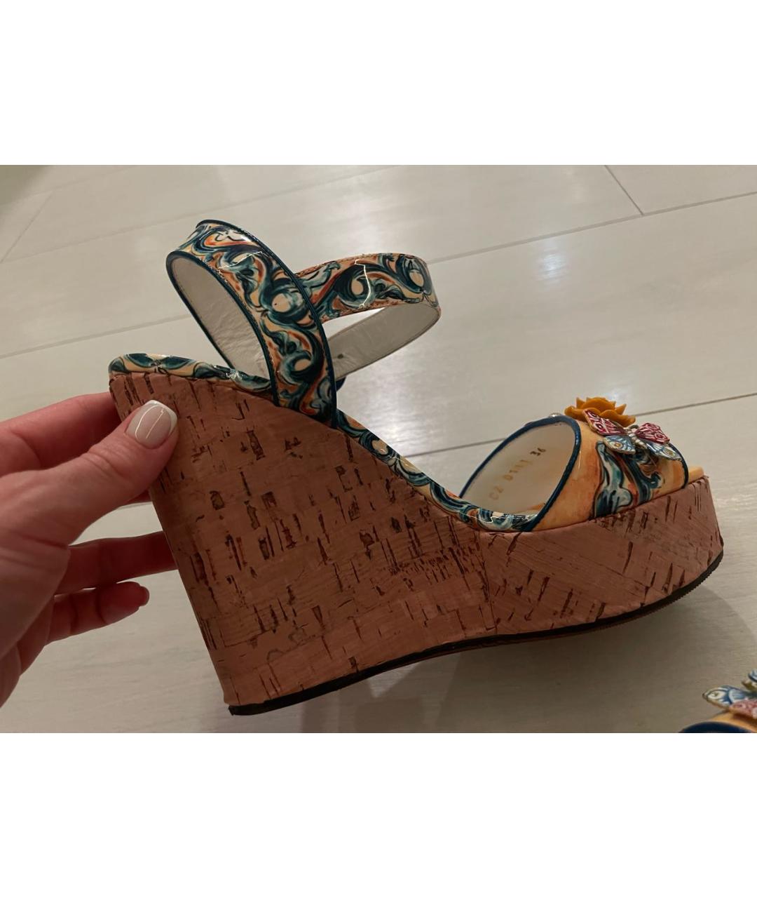DOLCE&GABBANA Мульти босоножки из лакированной кожи, фото 7