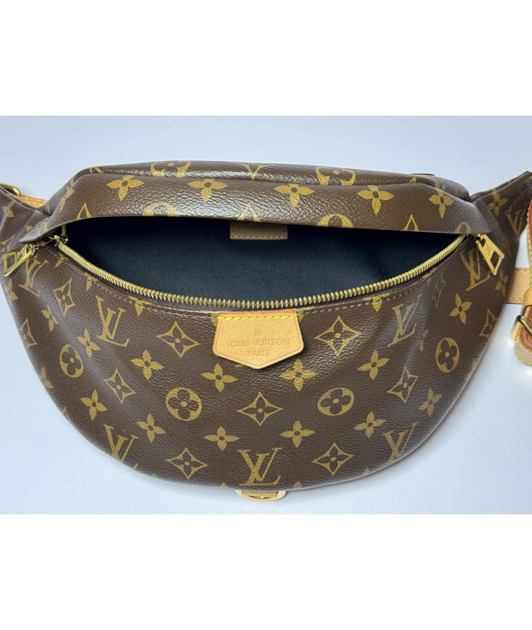 LOUIS VUITTON Коричневая поясная сумка, фото 4