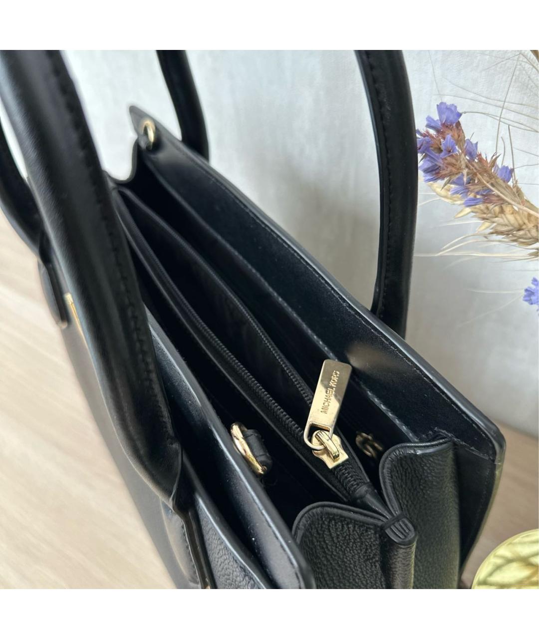 MICHAEL KORS Черная кожаная сумка с короткими ручками, фото 4