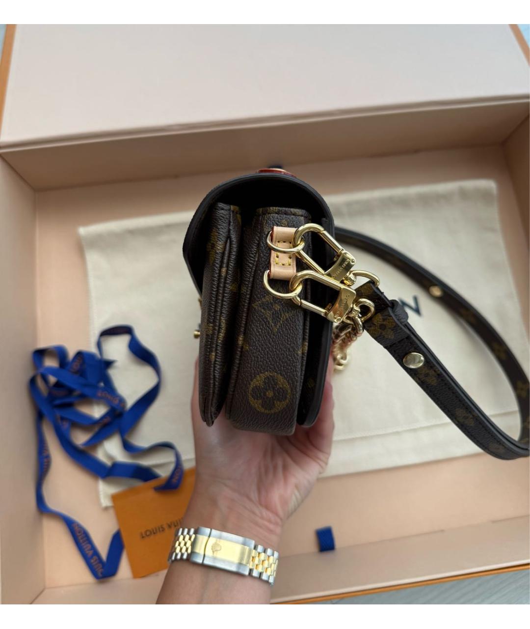 LOUIS VUITTON Коричневая сумка через плечо, фото 5