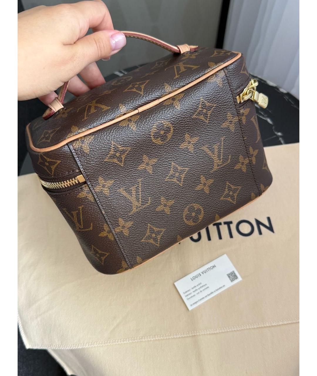 LOUIS VUITTON Кожаная косметичка, фото 4