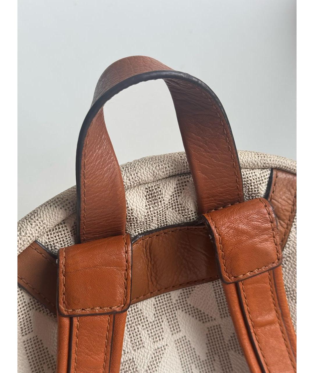 MICHAEL KORS Бежевый кожаный рюкзак, фото 5