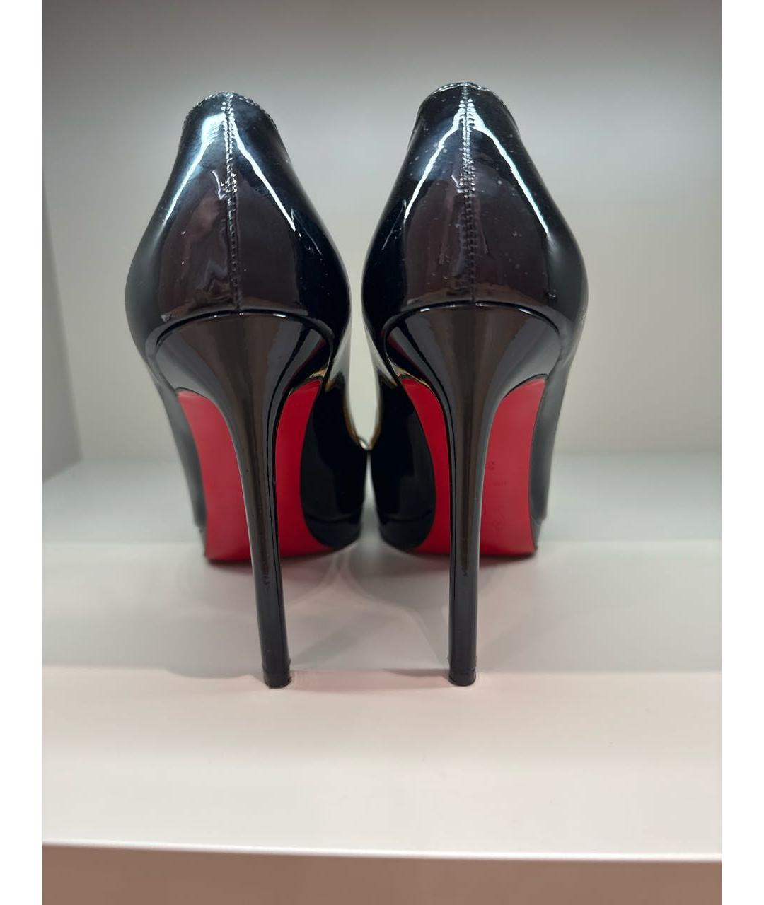 CHRISTIAN LOUBOUTIN Черные туфли из лакированной кожи, фото 4