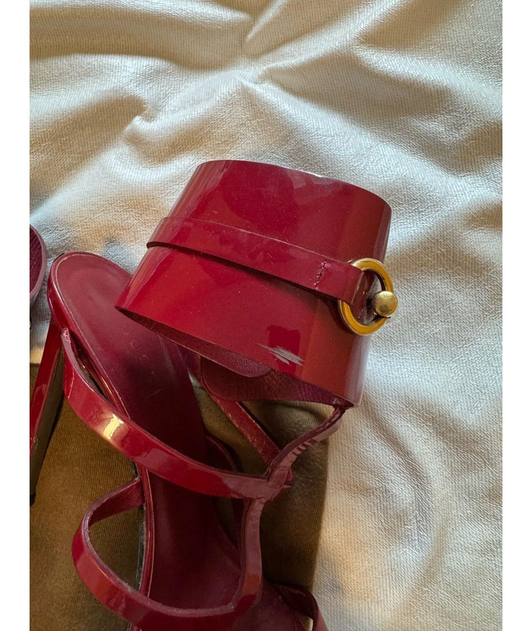 GUCCI Бордовые босоножки из лакированной кожи, фото 5