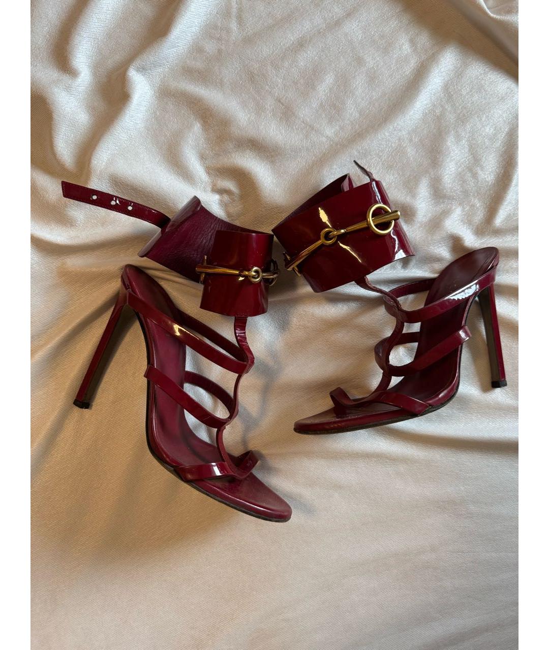 GUCCI Бордовые босоножки из лакированной кожи, фото 7