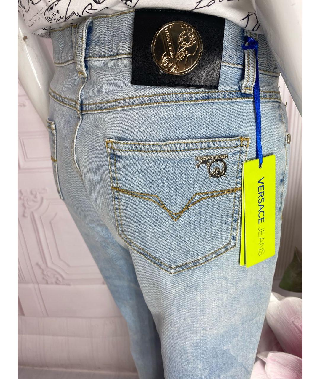 VERSACE JEANS COUTURE Голубые хлопко-эластановые прямые джинсы, фото 4