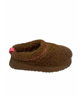 UGG AUSTRALIA Ботинки