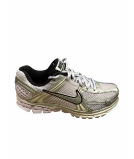 NIKE Кроссовки