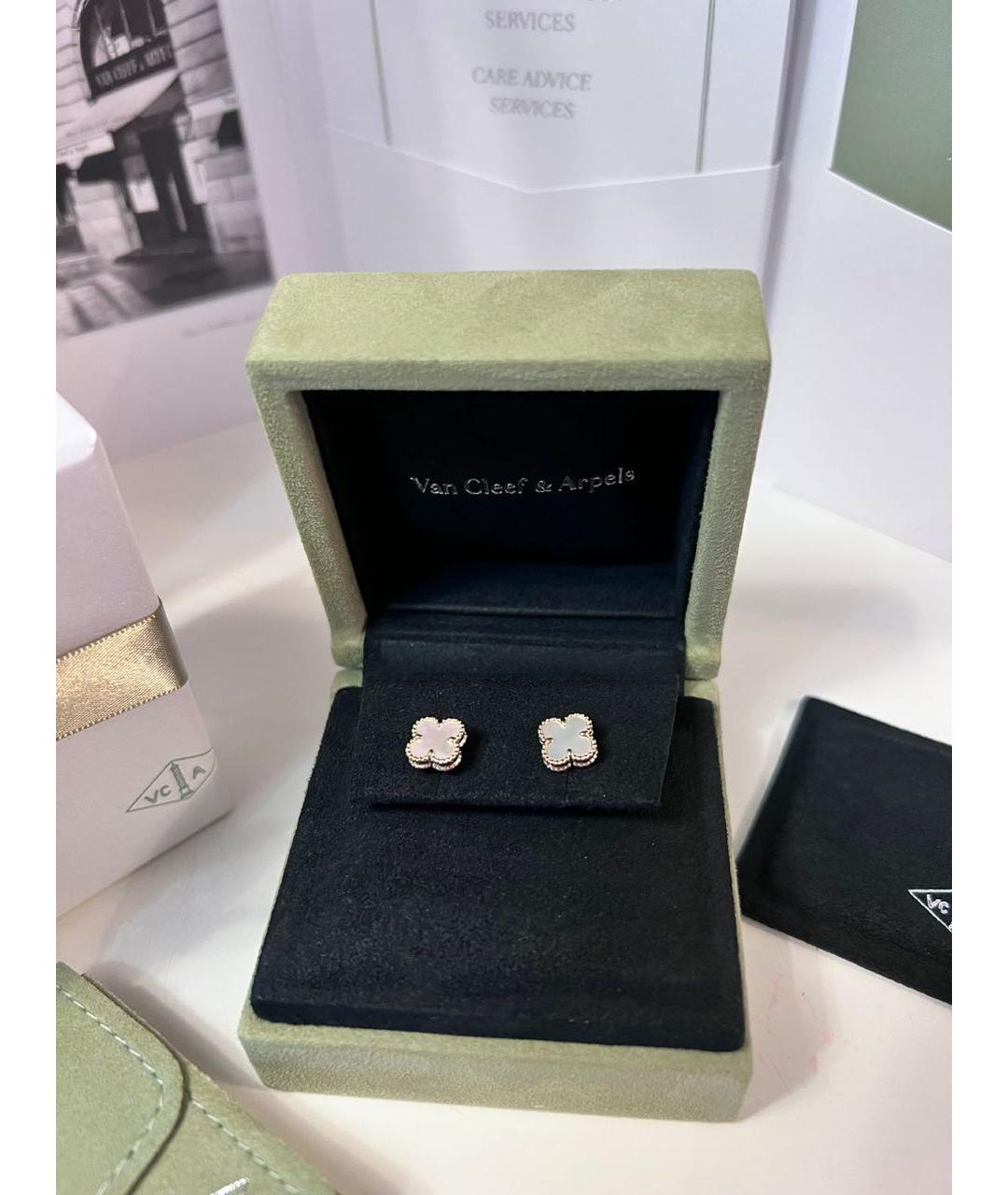 VAN CLEEF & ARPELS Белые серьги из желтого золота, фото 2