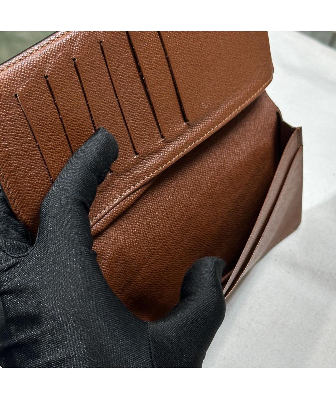 LOUIS VUITTON Коричневый кошелек, фото 5