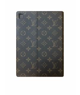 LOUIS VUITTON Аксессуар для техники