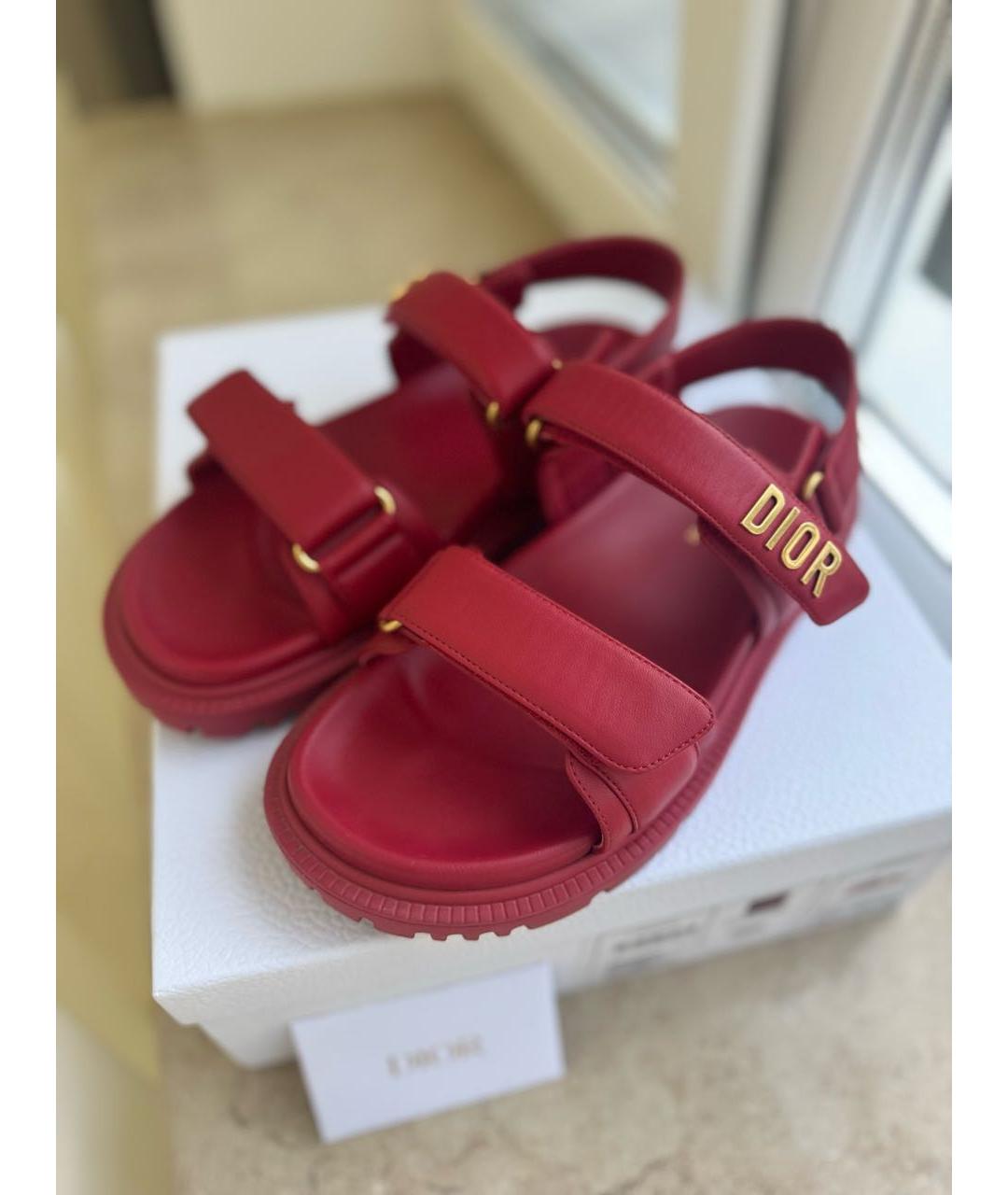 CHRISTIAN DIOR Красные кожаные сандалии, фото 2