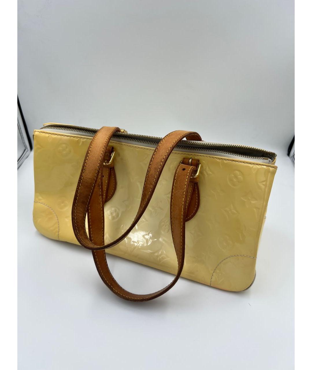 LOUIS VUITTON Горчичная сумка с короткими ручками из лакированной кожи, фото 4