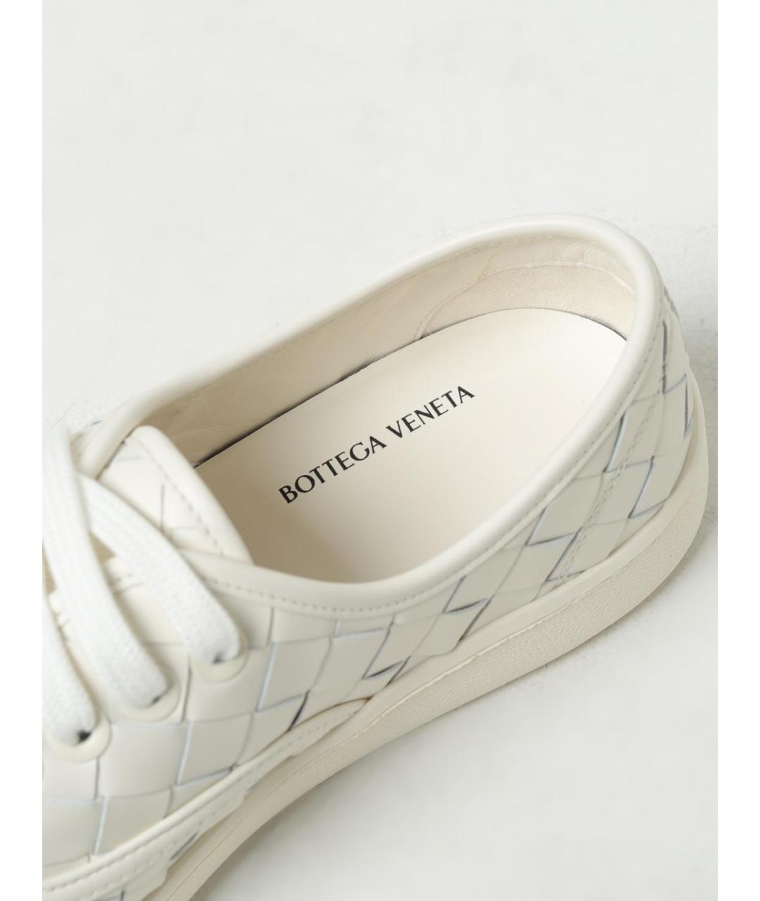 BOTTEGA VENETA Белые кожаные низкие кроссовки / кеды, фото 4