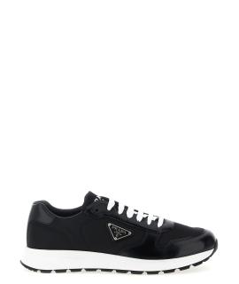 PRADA Низкие кроссовки / кеды