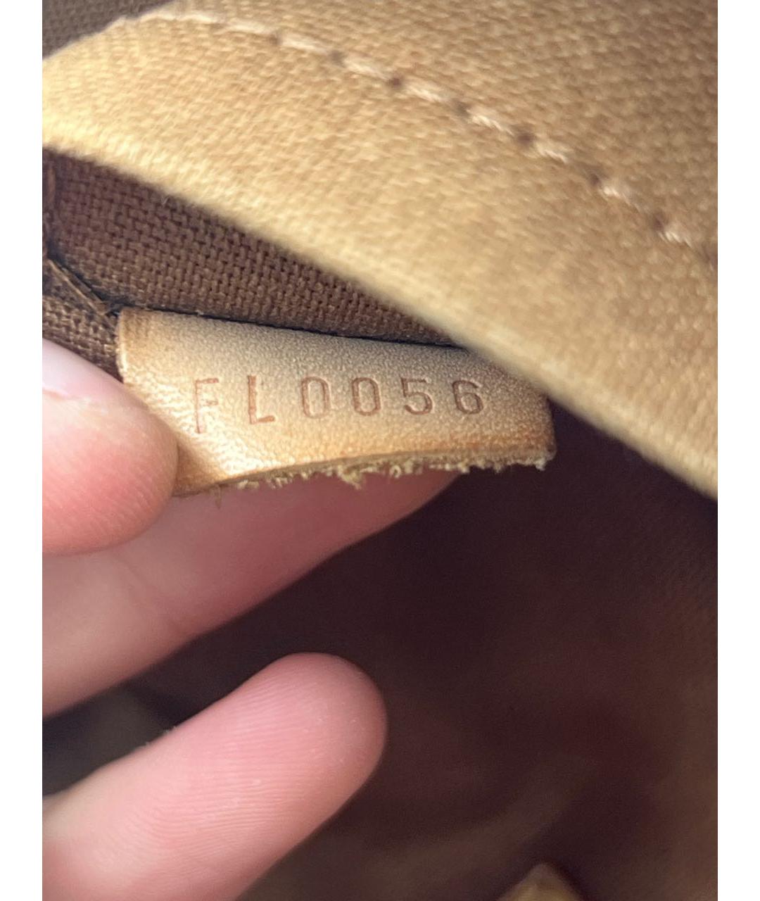 LOUIS VUITTON Коричневая кожаная сумка с короткими ручками, фото 6