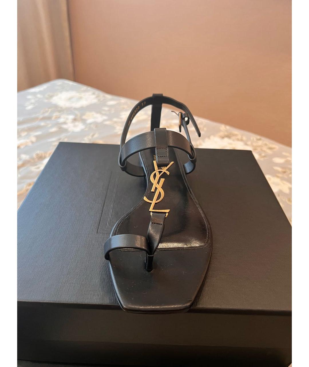 SAINT LAURENT Черные кожаные босоножки, фото 2