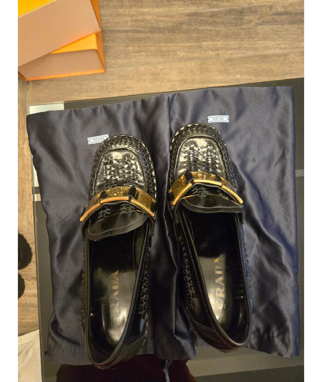 PRADA Черные кожаные туфли, фото 2