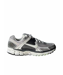 NIKE Низкие кроссовки / кеды