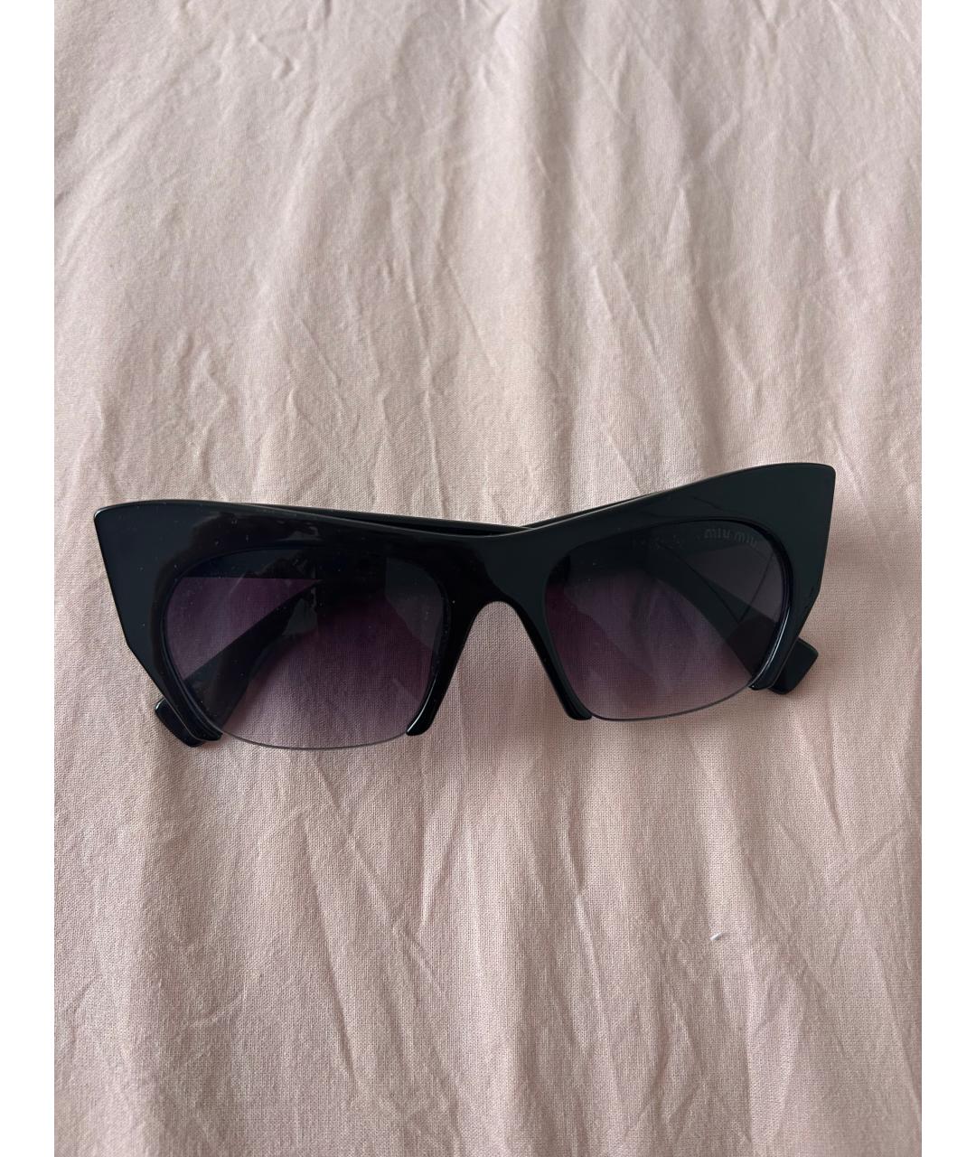 MIU MIU Черные пластиковые солнцезащитные очки, фото 4