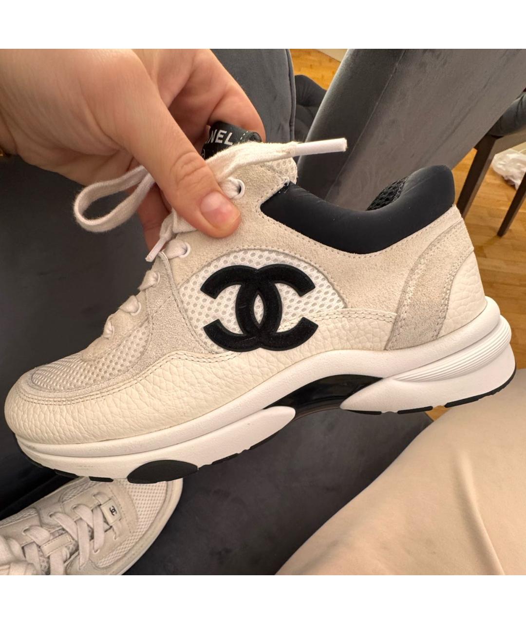 CHANEL Белые кожаные кроссовки, фото 2