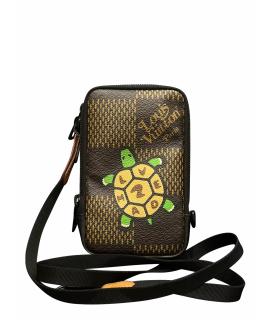 LOUIS VUITTON Сумка через плечо
