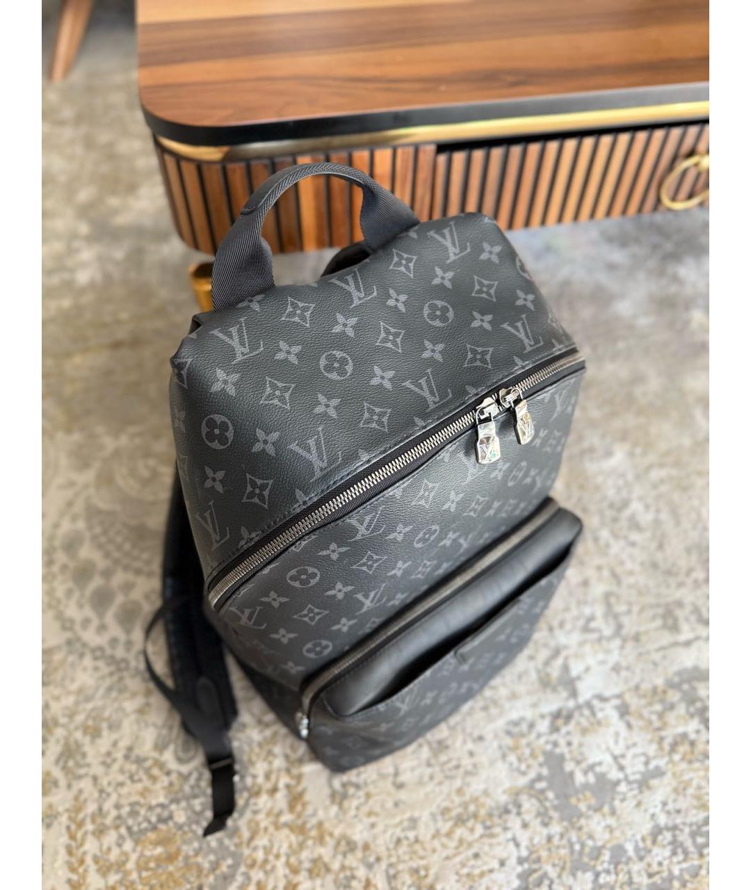 LOUIS VUITTON Черный рюкзак, фото 4