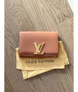 LOUIS VUITTON Клатч/вечерняя сумка