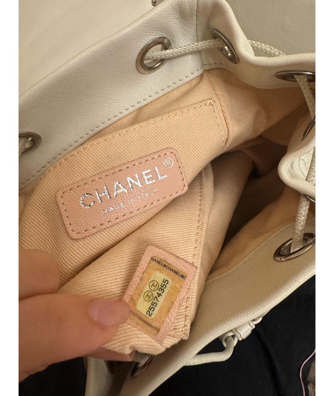CHANEL Белый кожаный рюкзак, фото 4