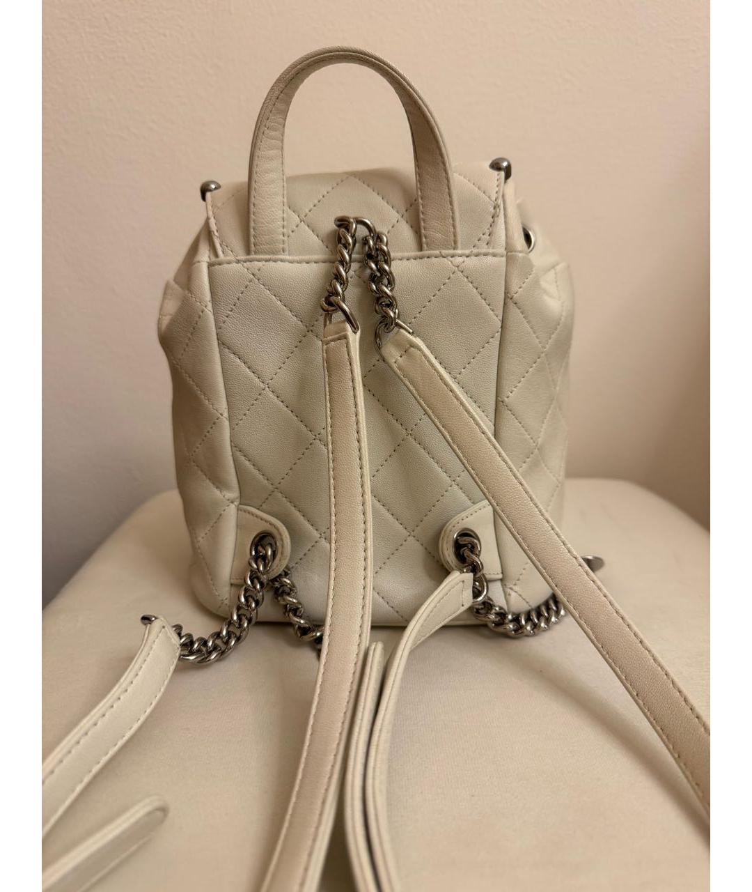 CHANEL Белый кожаный рюкзак, фото 3