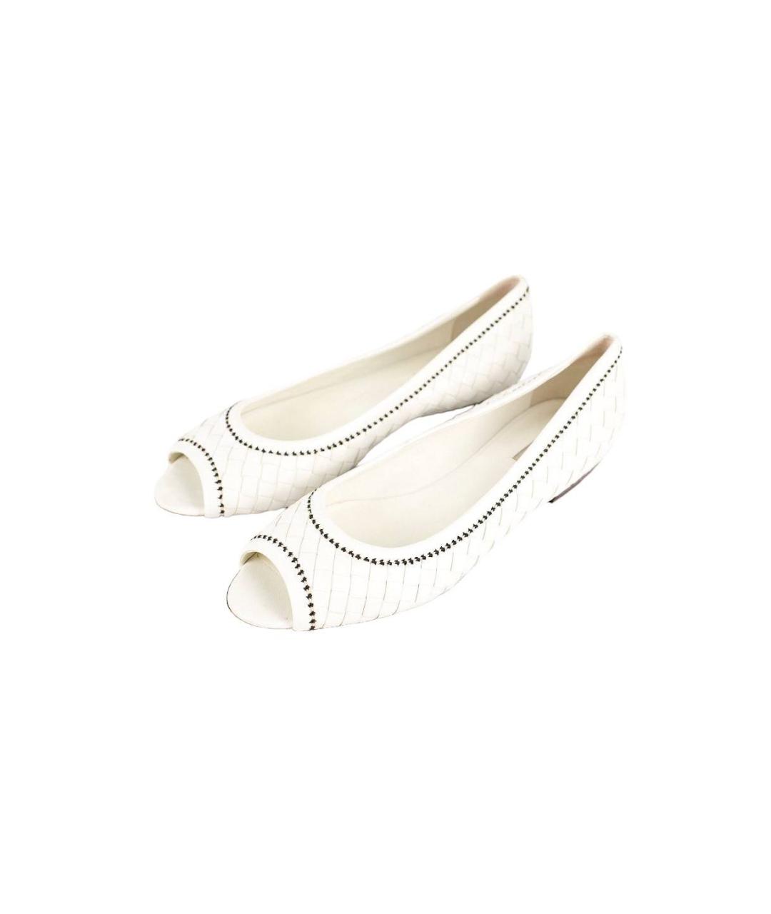 BOTTEGA VENETA Белые кожаные балетки, фото 9