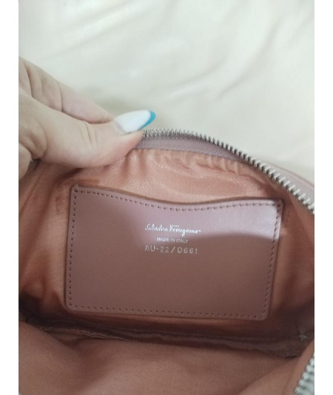 FERRAGAMO Кожаная поясная сумка, фото 6