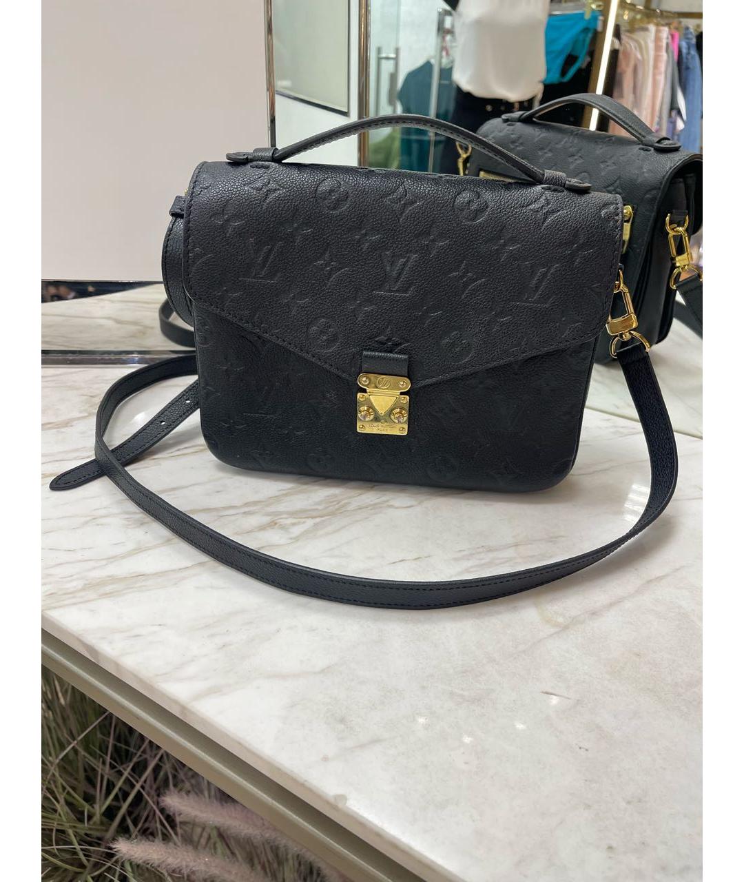 LOUIS VUITTON Черная кожаная сумка через плечо, фото 5