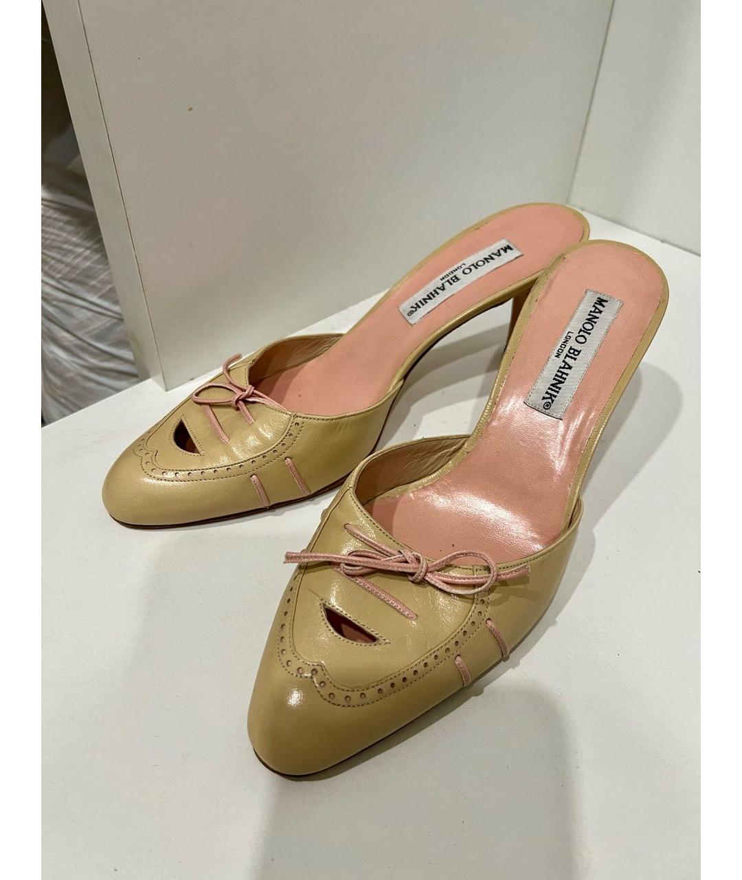MANOLO BLAHNIK Бежевые кожаные мюли, фото 2