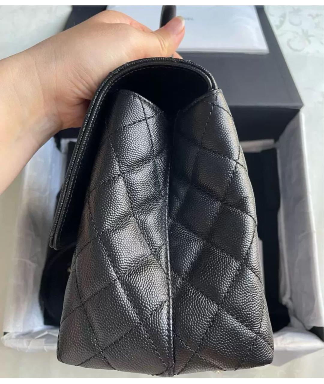 CHANEL Черная кожаная сумка с короткими ручками, фото 4