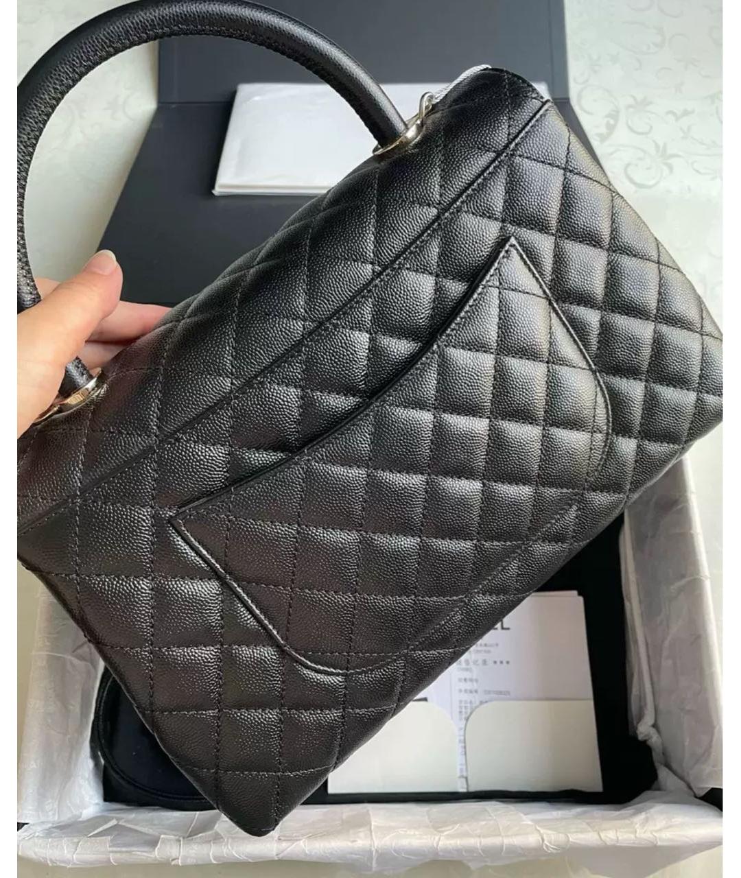CHANEL Черная кожаная сумка с короткими ручками, фото 3