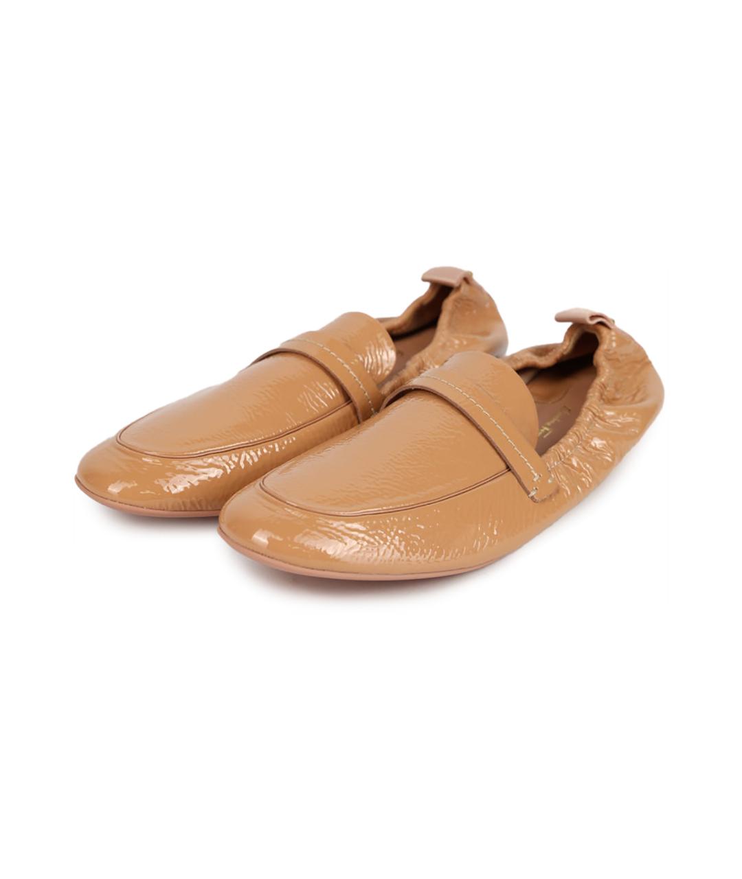 FERRAGAMO Бежевые лоферы из лакированной кожи, фото 2